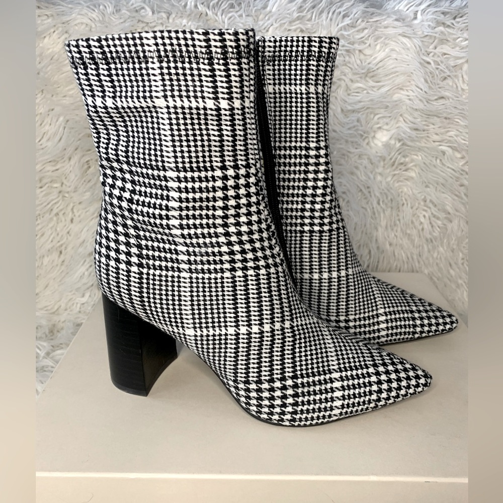 Jeffrey Campbell Ankle Booties size US 7 - European 38